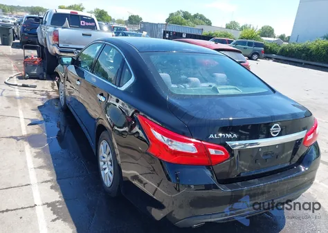 2017 Nissan Altima 2.5 S из США, поврежденный, VIN 1N4AL3AP3HN333225